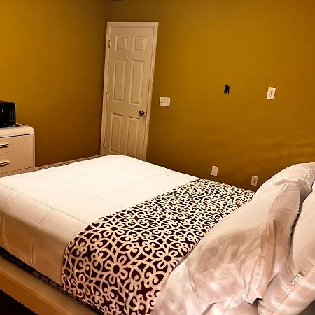 Spotless Guest Room With Shared Bathroom Ορλάντο Εξωτερικό φωτογραφία